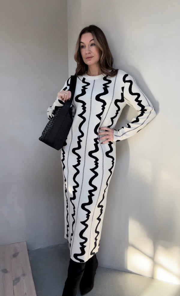 Object Ray L/S O-Neck Dress