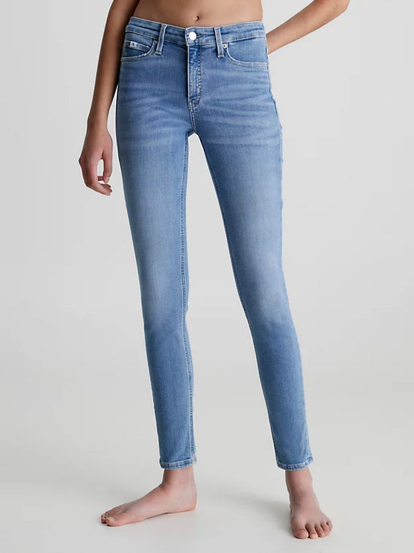 Mid Rise Skinny 1a4